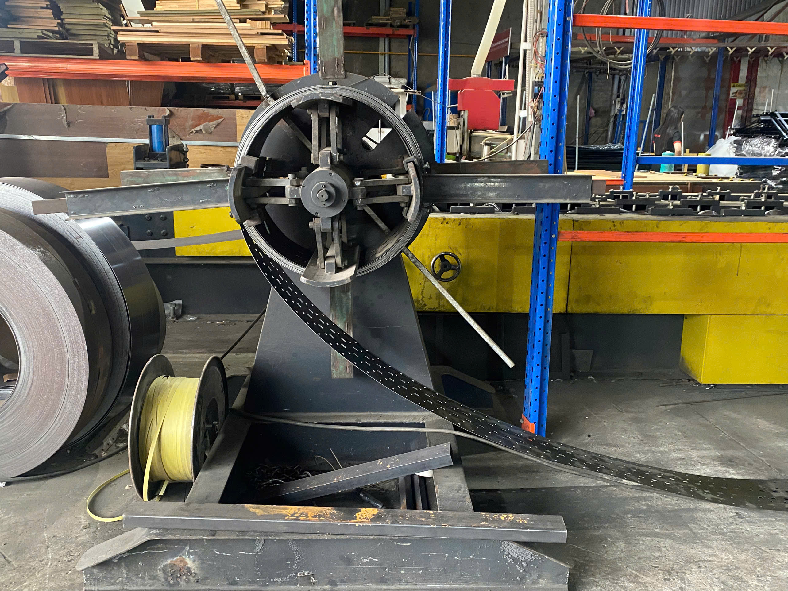 Steel sheet coiling machine.jpg